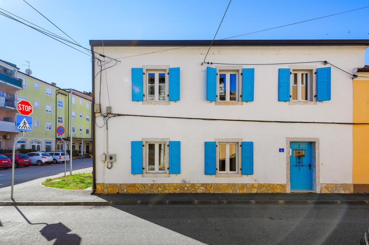 Center House With Apartments Umag Exteriér fotografie